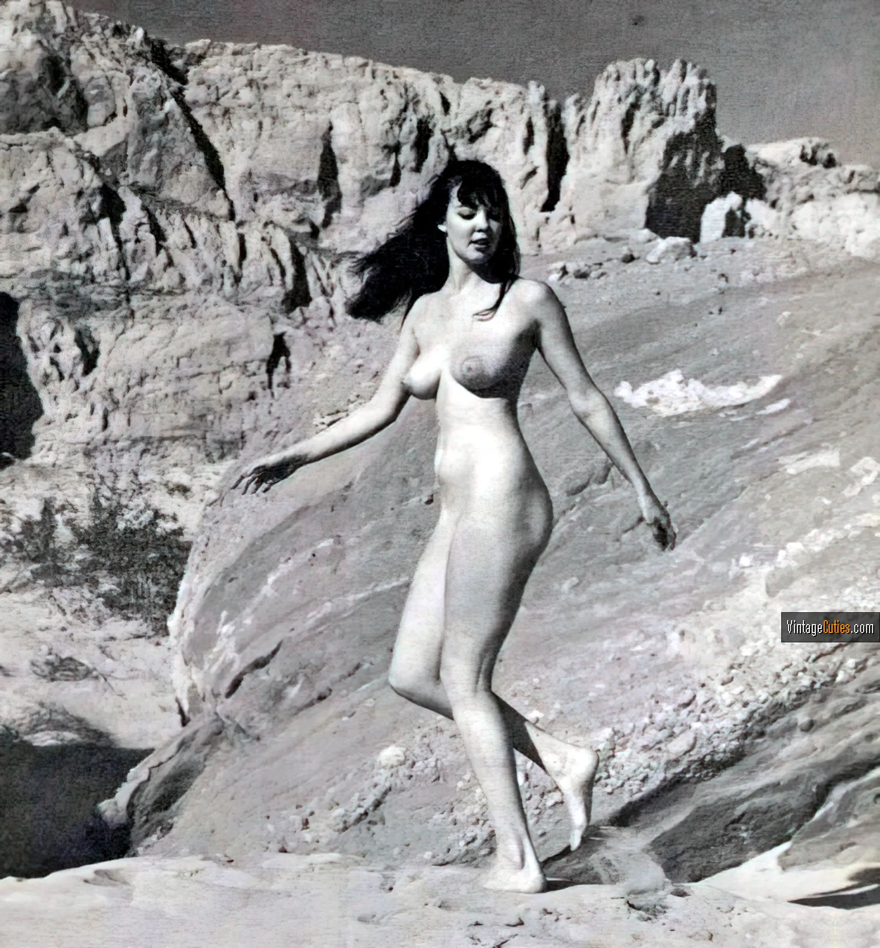 Seductive Colette Berne posing naked in the mountains